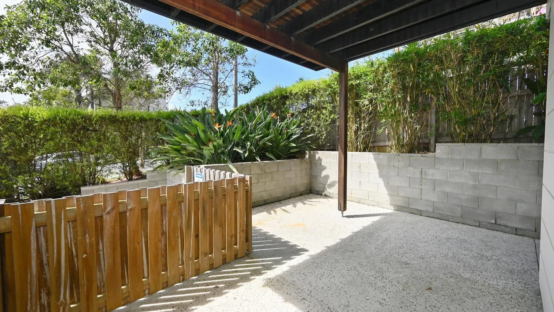 Spacious New 2 Bedroom Kings Beach Townhouse Zf2 Καλούντρα 0*,