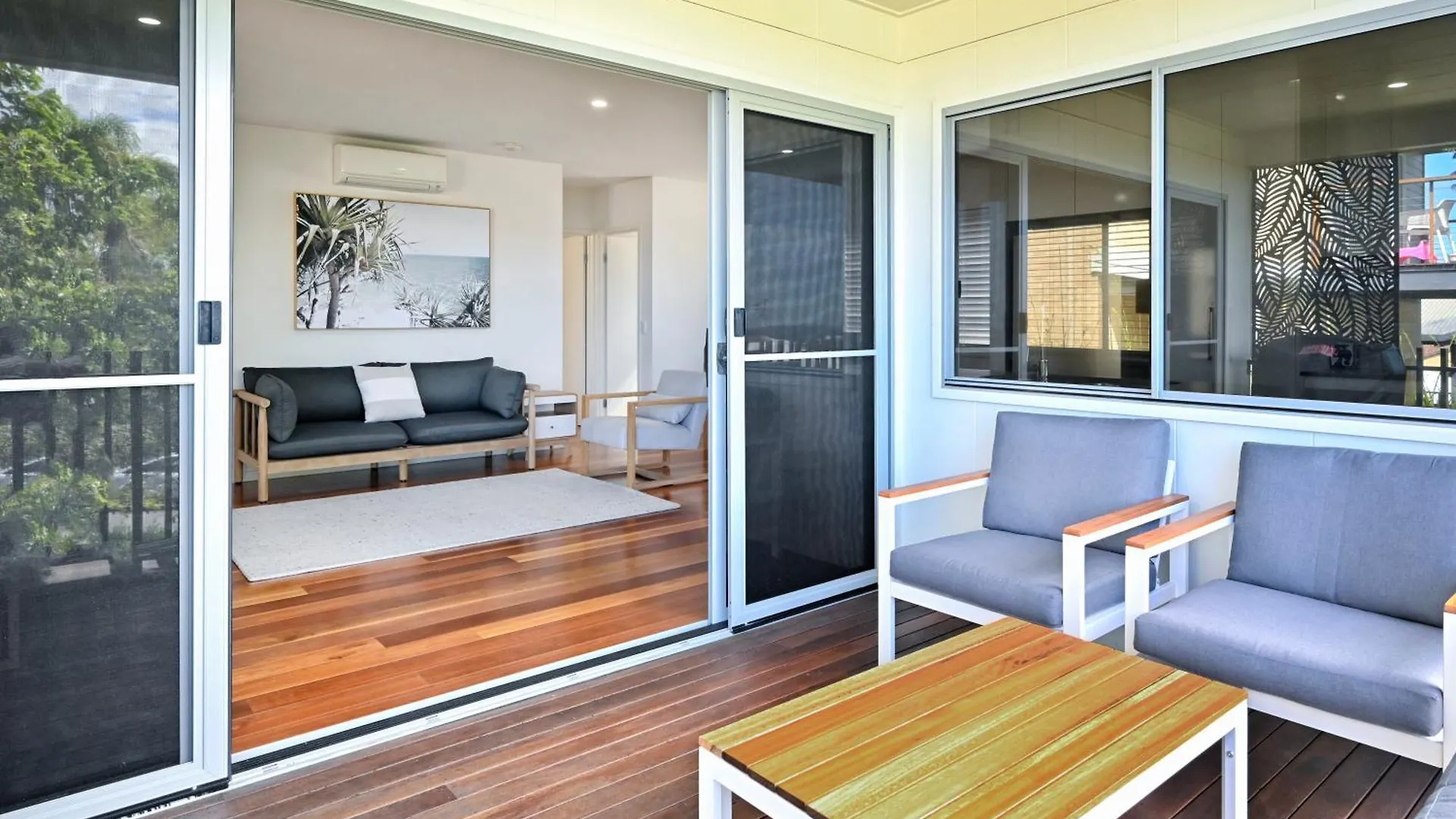 Spacious New 2 Bedroom Kings Beach Townhouse Zf2 Caloundra 0*,