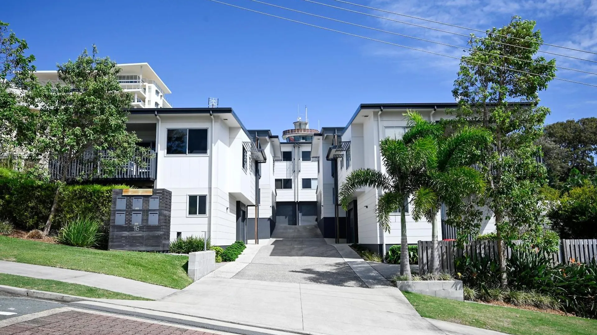 Spacious New 2 Bedroom Kings Beach Townhouse Zf2 Caloundra 0*,  Austrália
